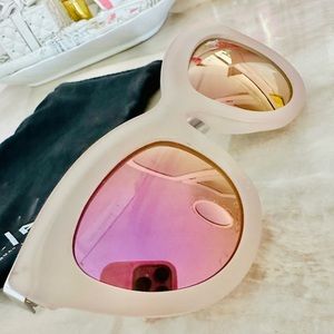 Cat Eye Quay Australia Pink Sunglasses